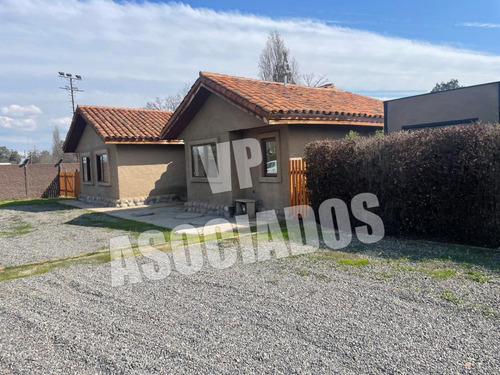 Hermosa Casa Con 4d-3b En Condominio Hacienda Lonque, Maipu