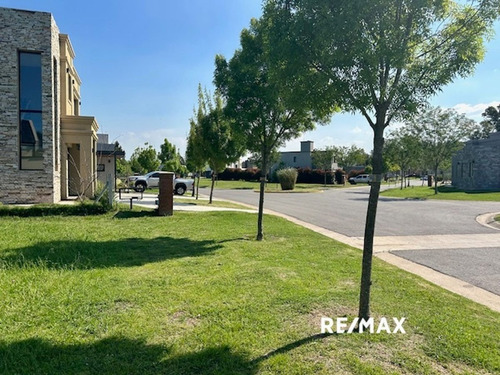 Venta Lote Barrio Santo Tomás Con Proyecto De Casa