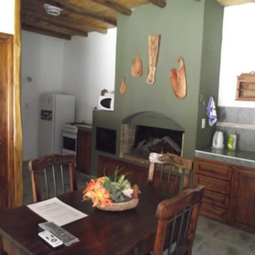 Casa En Venta - 6 Dormitorios 4 Baños - Mendoza