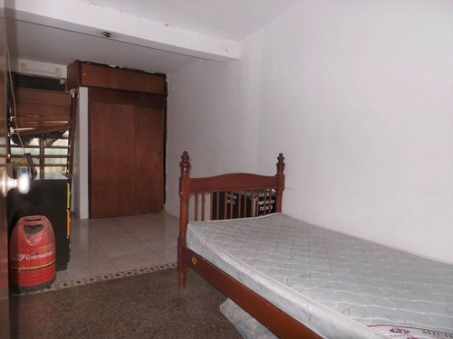 Imagen 7 de 14 de Casa En Venta Las Delicias Maracay Aragua 22-5865 Irrr