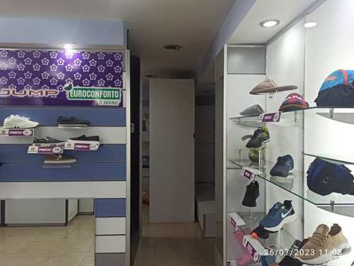 Venta Fondo De Comercio, Zapateria Con Inventario En San Antonio De Los Altos Bv