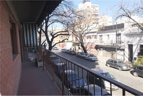 Venta Chacarita 3 Amb. Balcón Patio Apto Prof.