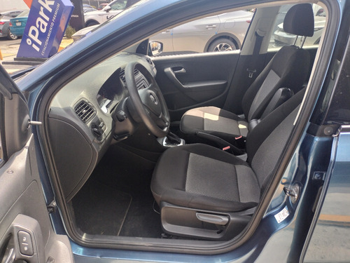 Volkswagen Vento 1.6 Confortline At