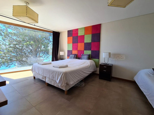 Departamento Duplex En Venta Ubicado En Centro De Bariloche, Bariloche