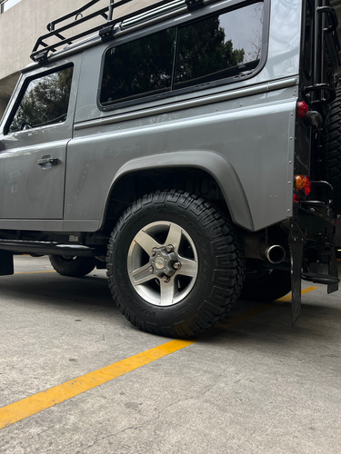 Land Rover Defender 2.2 3p 90 T Diesel Man At
