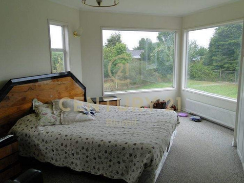 Casa En Parcelación, Puerto Varas, 4 Dormitorios, 5 Baños...