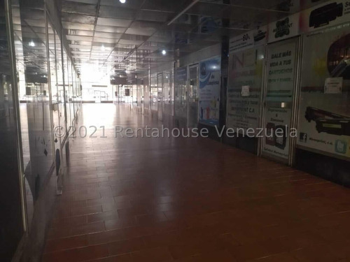 Imagen 4 de 12 de Marol Rentahouse Vende Local En Centro De Valencia 22-2669