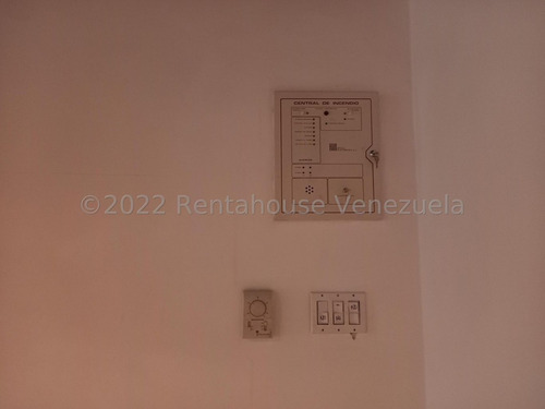 Imagen 8 de 12 de Local En Alquiler La Lagunita Mls #22-25043