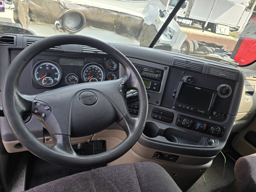 Freightliner Torton 2016 Refrigerado Rabon