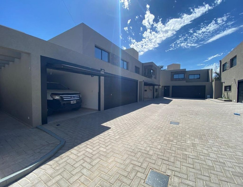 Imagen 7 de 11 de Cerro De Las Rosas, Duplex A Estrenar