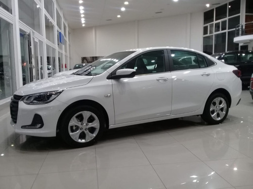 Imagen 18 de 20 de Chevrolet Onix 1.0 Turbo Premier A T