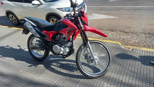 Imagen 2 de 10 de Corven Triax 200 R3 2017