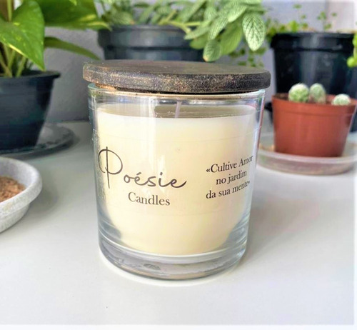 Imagem 3 de 4 de Vela Aromática Perfumada Baunilha Decorativa Poesie