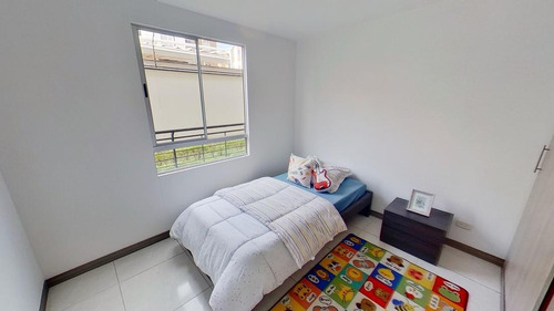 Imagen 6 de 19 de Apartamento En Venta, Barrio Bochalema, 1er Piso, Cali (v)