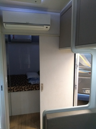 Imagem 7 de 13 de Caminhão Motorcasa