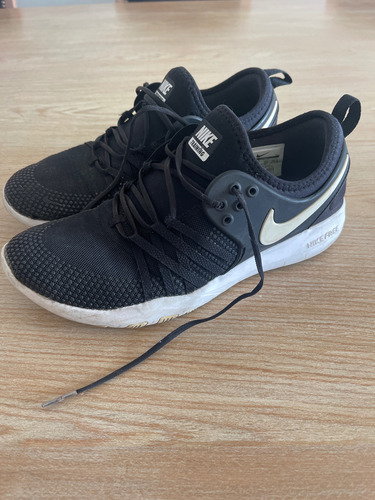 Zapatillas Nike 38.5 Negro No Adidas Puma Asics Converse Van