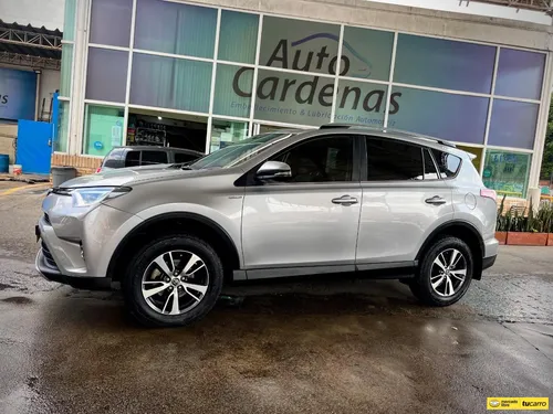Toyota RAV4 2.5 Xroad