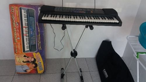 Teclado musical Casio Key Lighting LK-33 61 teclas