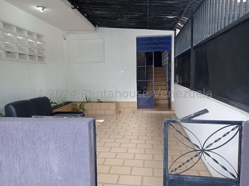 Local Comercial En Alquiler En La Avenida Libertador En Barquisimeto Cod.25-3432 Nd