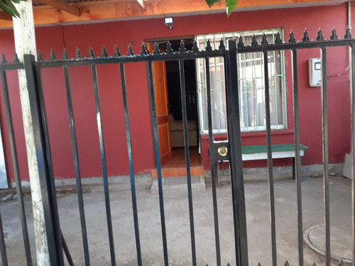 Casa Remodelada, Entreda De Auto Y Ante Jardin.