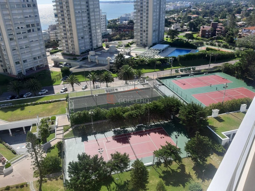 Imagen 7 de 10 de Apartamento En Alquiler De Temporada, Con Terraza, Cochera Y Servicios A Media Cuadra Del Mar