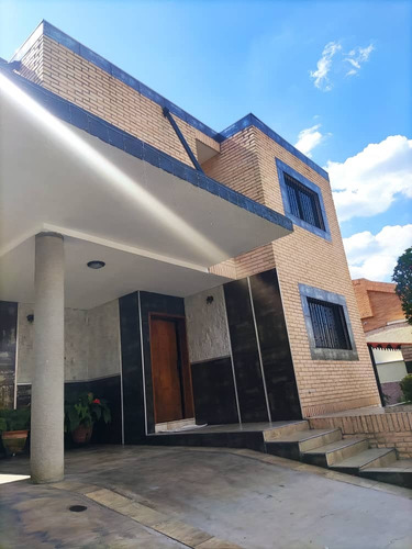 Venta De Casa En Urbanización Parque Mirador Atc-967