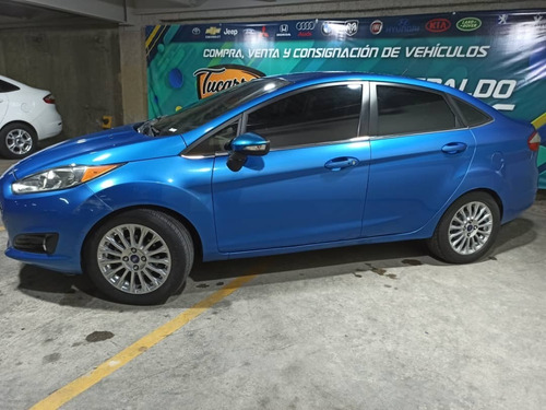 Imagen 3 de 12 de Ford Fiesta Titanium