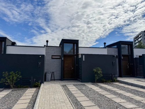 Townhouse En Lomas San Andrés