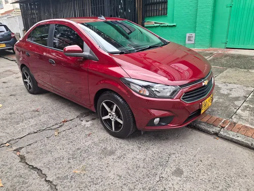 Chevrolet Onix Sedán Mecánico 2019