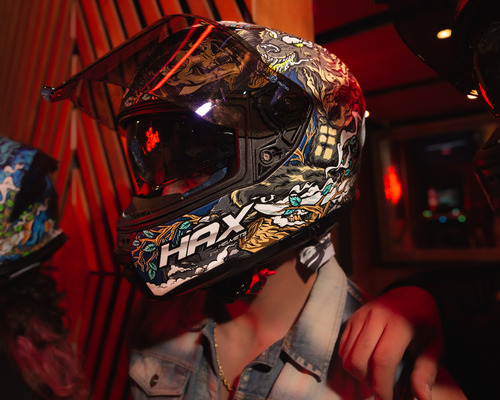 Hax Helmets. Casco Integral Dot + Ece 06. Force Night Legend