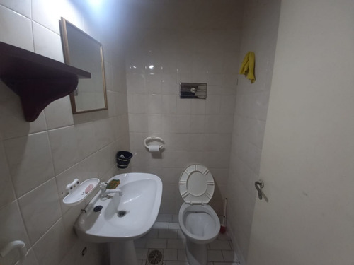 Duplex De 3 Amb En Excelente Zona De Santa Teresita, Amoblado. Calle 34 E/ 4 Y 5