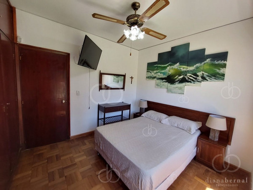 Imagen 12 de 14 de Casa A 250mts De La Playa Mansa, 2 Dorm Y Amplia Barbacoa