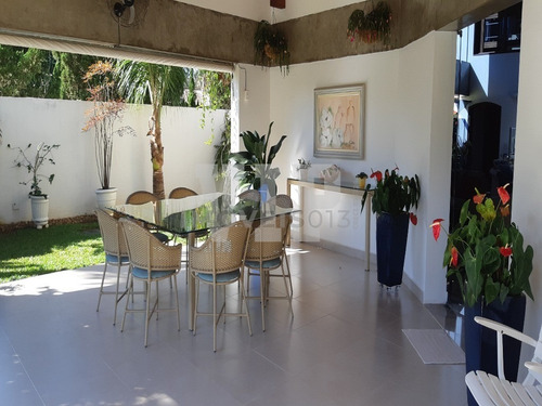 Imagem 5 de 30 de Casa Finamente Decorada Em Condomínio De Luxo - Jardim Acapulco - Guarujá - Ca00004 - 33901804