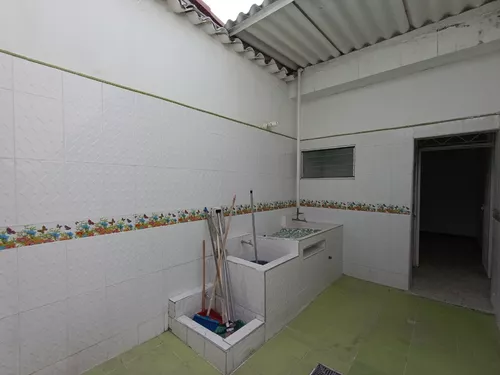 Casa En Venta En Quinta Bosch. Cod V30257