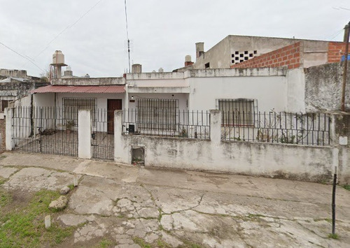 Casa En Rafael Calzada