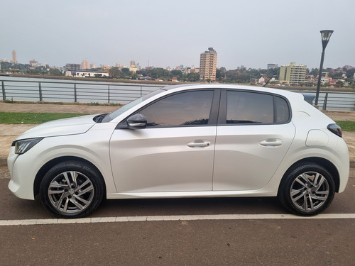 Peugeot 208 1.6 Feline Tiptronic