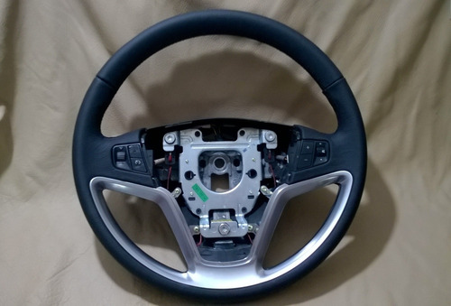 Tapizado Forrado Volante En Cuero Genuino