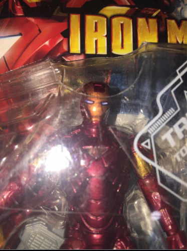 Iron Man Marck Vi Whith Power Up Glow. Hasbro Sellado (Reacondicionado)