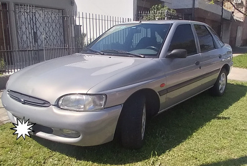 Ford Escort 1.8 Clx 5 p