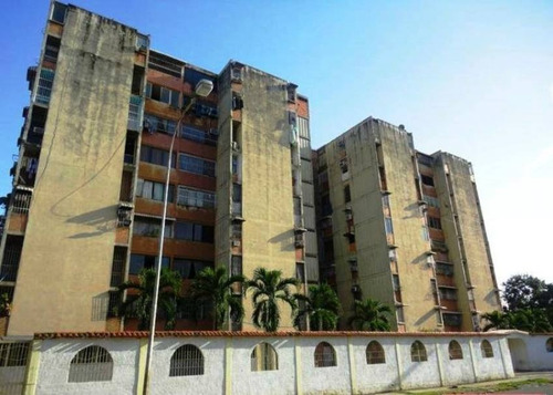 Venta De Apartamento Resid. La Arboleda, Urb. Parque Valencia