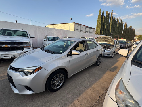 Toyota Corolla 1.8 Base At