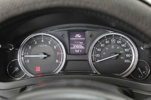 Imagen 14 de 15 de Suzuki Ciaz 2020 4 Cilindros