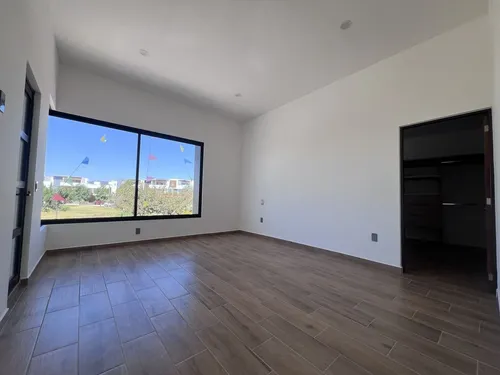 Casa Nueva En Condesa Juriquilla Gran Jardín Y Estudio