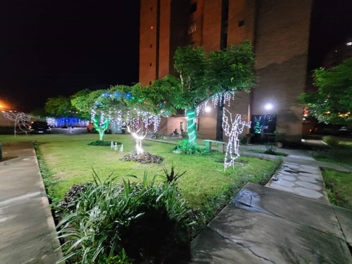 Imagen 1 de 12 de En Venta Hermoso Apartamento En Res. La Ensenada En La Ciudad De Puerto La Cruz