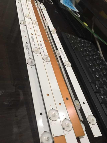 Imagen 2 de 2 de Dled48kjah10x4 0002 Leds Varias Marcas Precio Por Tira