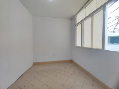 Oficina En Arriendo En La Playa. Cod A20447