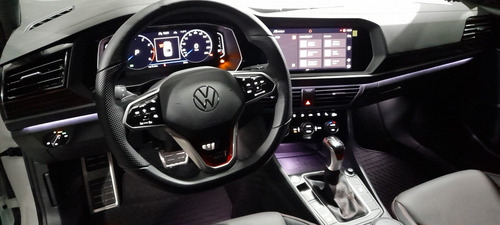 Volkswagen Vento GLI 2.0 350TSI 230cv