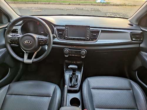 Imagem 10 de 16 de Kia Rio Ex 1.6 Automático Com Apenas 6.500km