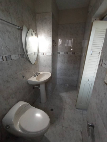 Imagen 9 de 11 de Apartamento En Urb. Valles De Camoruco, Foa-1984