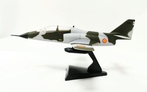 Miniatura Diecast 1/100, Avión De Instrucción Casa C101